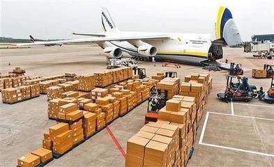民航局預(yù)計(jì)“五一”旅客量降七成，大型航司日虧億元，貨運(yùn)成亮點(diǎn)